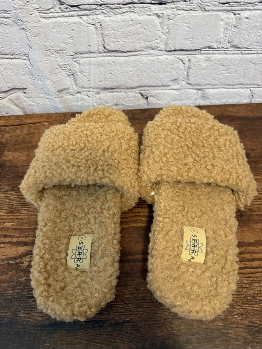 Serra Cozy Teddy Fleece Slide Slippers in Camel by